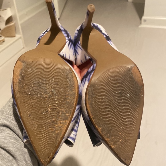 Betsey Johnson/ Tri Bow Heels/6.5 - Picture 7 of 7